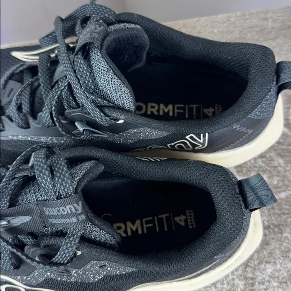 Saucony Women's Peregrine 15 Shoe Size 9.5 black cream trail walk hike outdoor - Picture 4 of 7